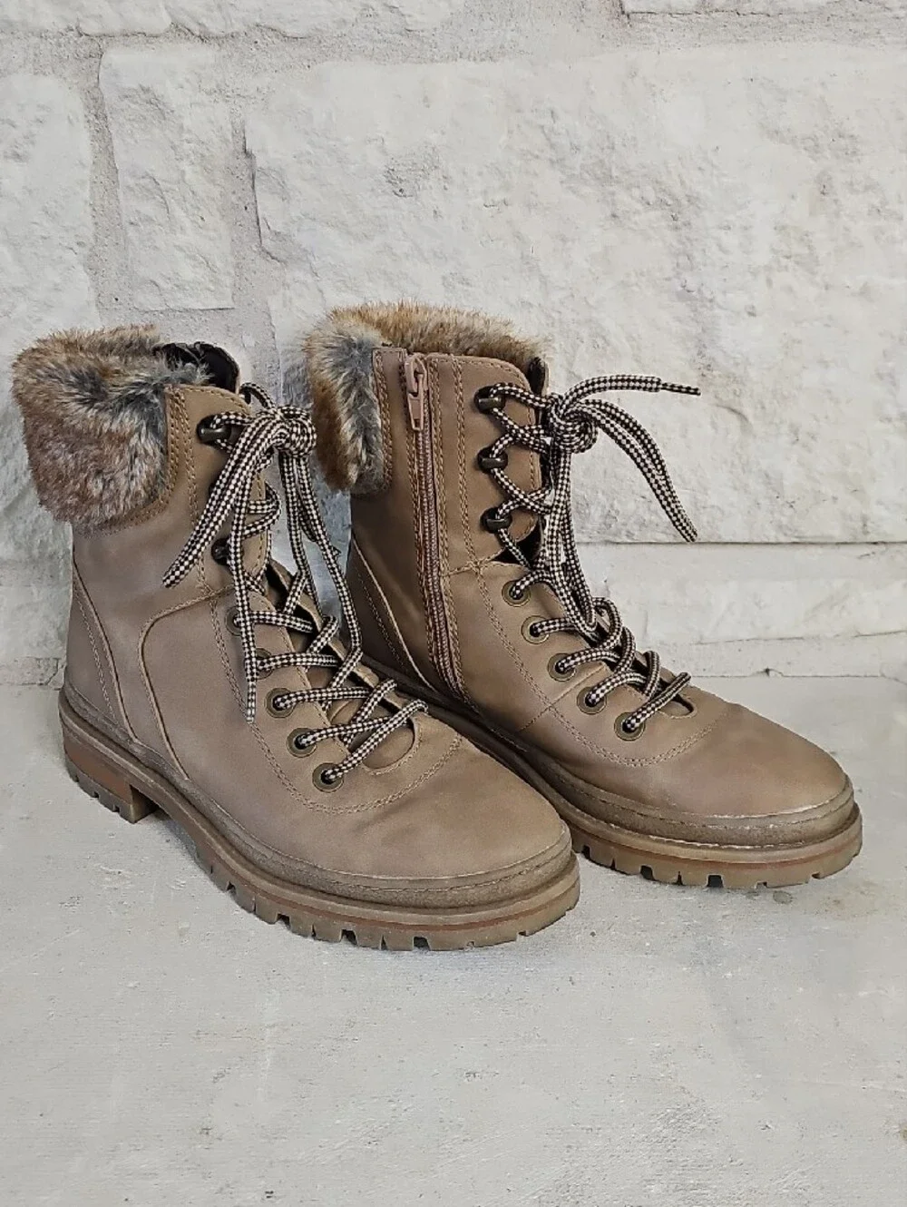 Steve Madden Leather Keystone Lug Hiker Boot Faux Fur Trim Sz 7.5